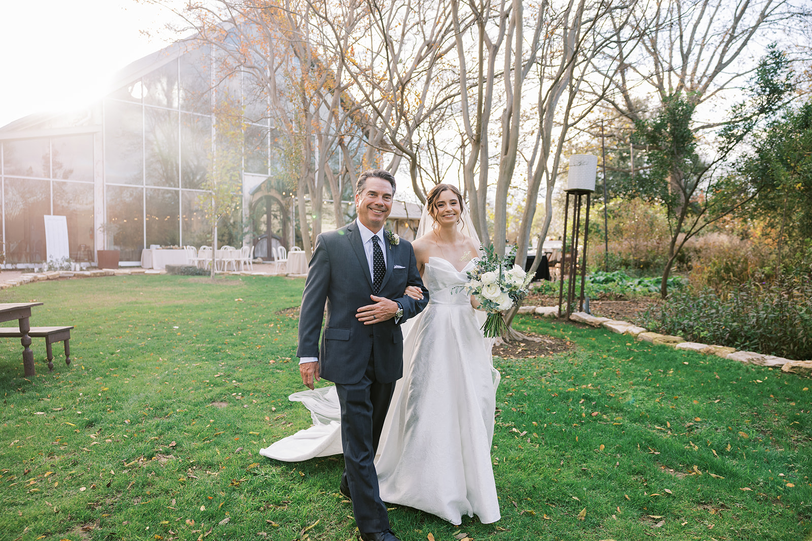 Barr Mansion Wedding Photos ceremony
