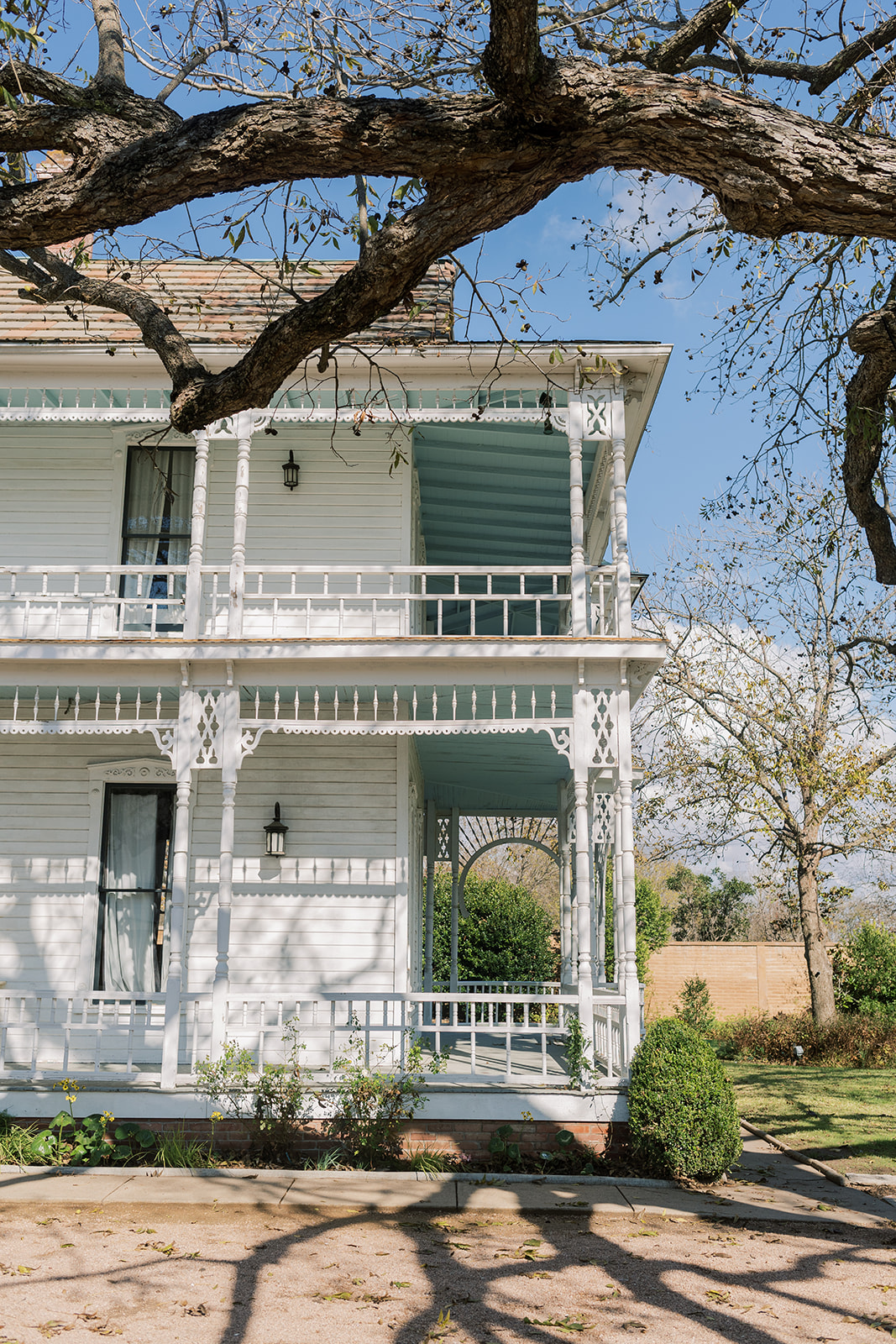 Barr Mansion Wedding Photos details