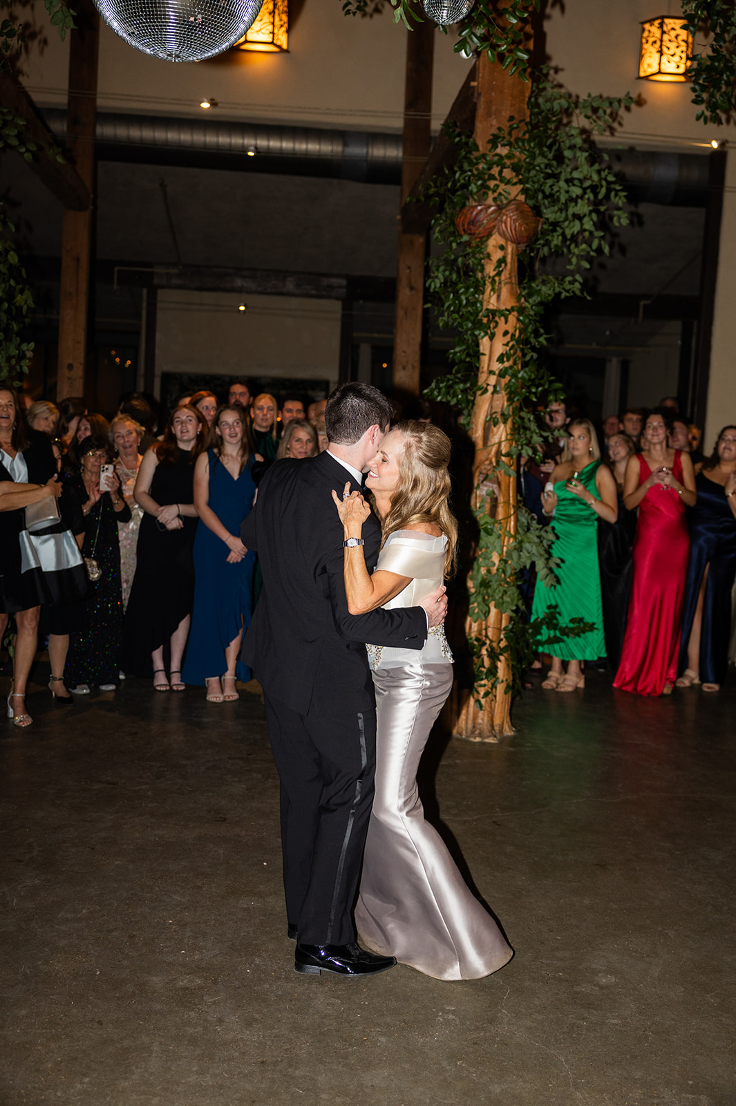 Barr Mansion Wedding Photos reception