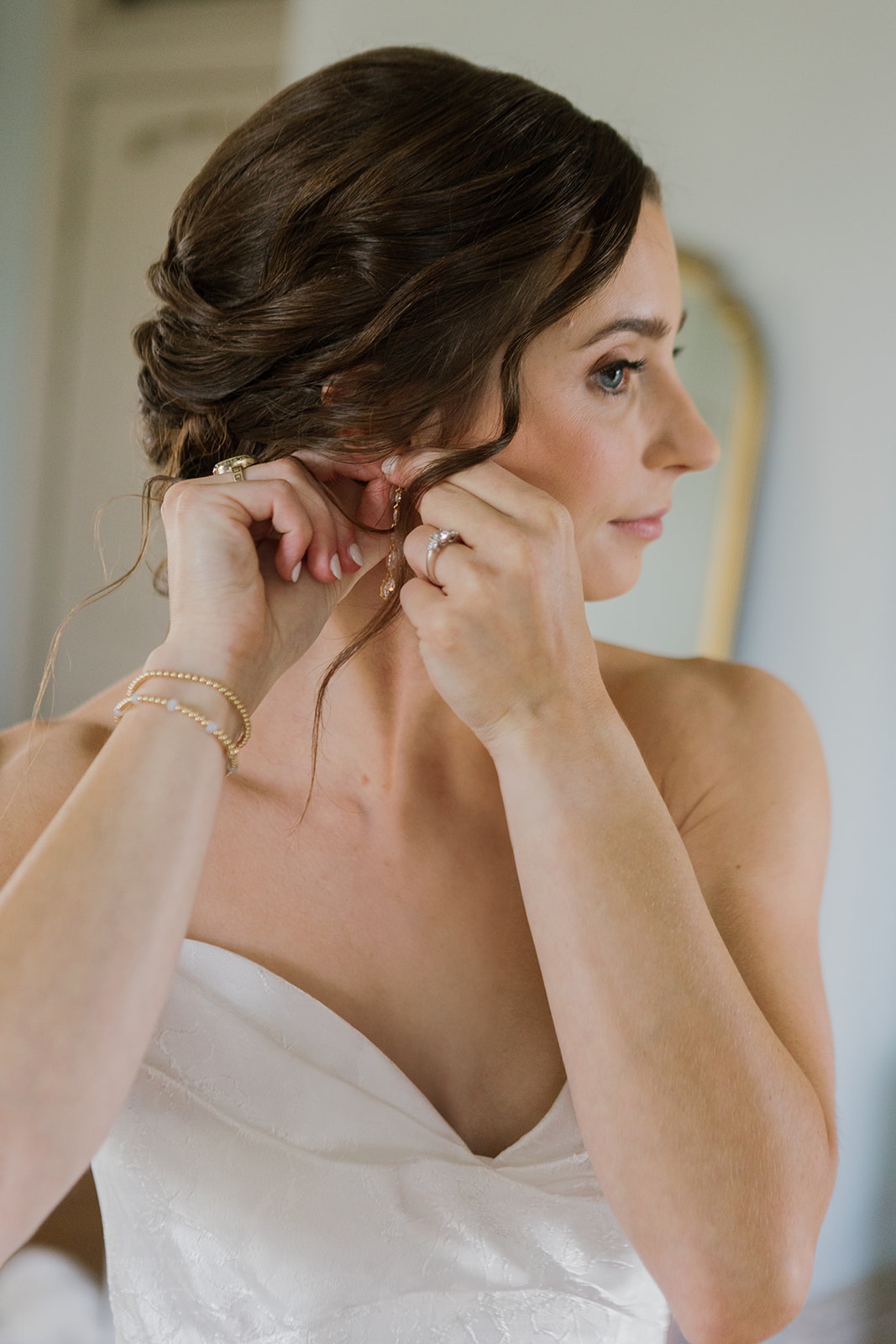 Barr Mansion Wedding Photos Bride getting ready