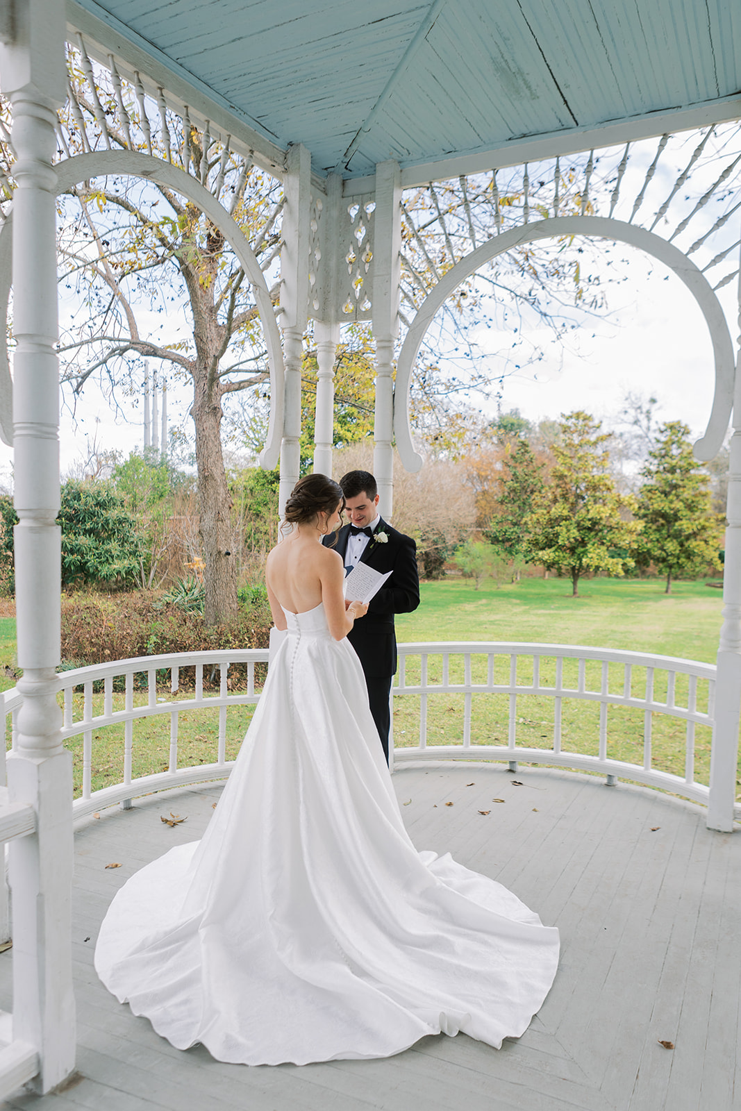 Barr Mansion Wedding Photos bride and groom portraits