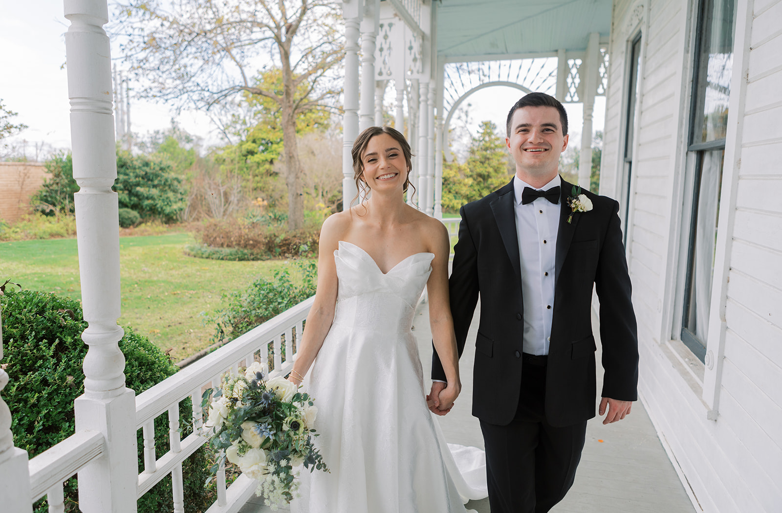 Barr Mansion Wedding Photos bride and groom portraits
