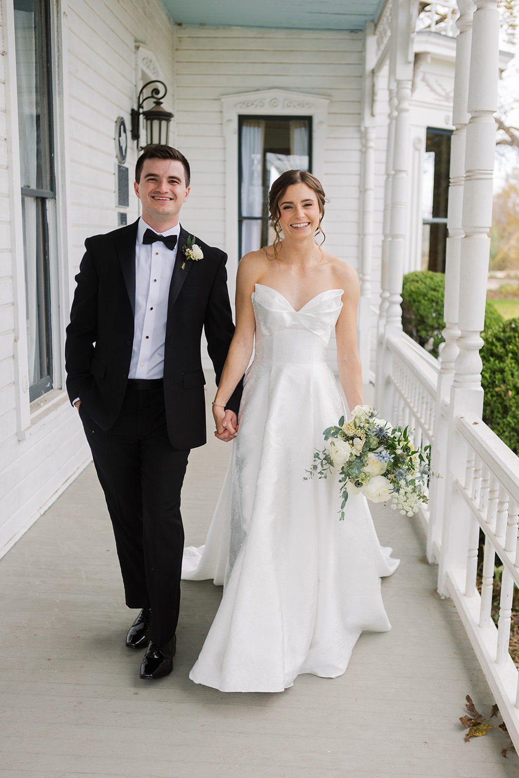 Barr Mansion Wedding Photos bride and groom portraits